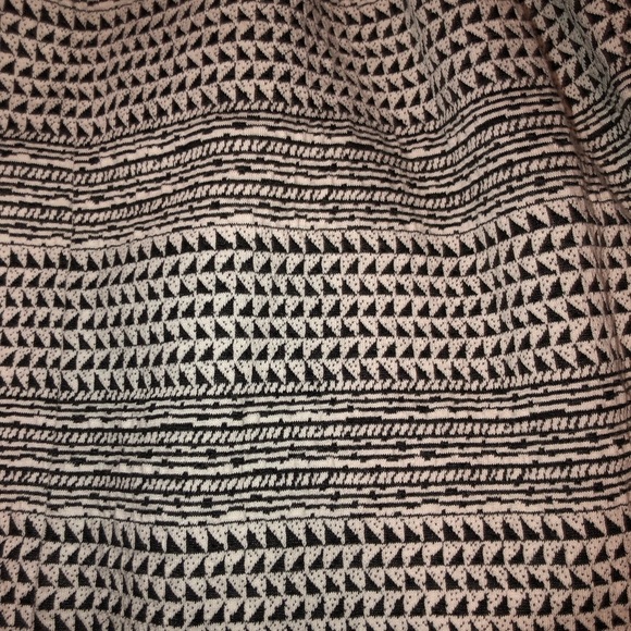 Short fit and flare dress - Picture 3 of 3